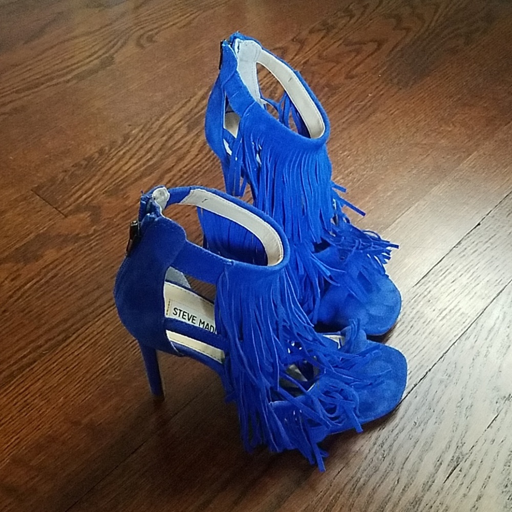 Steve Madden fringe blue suede sandals